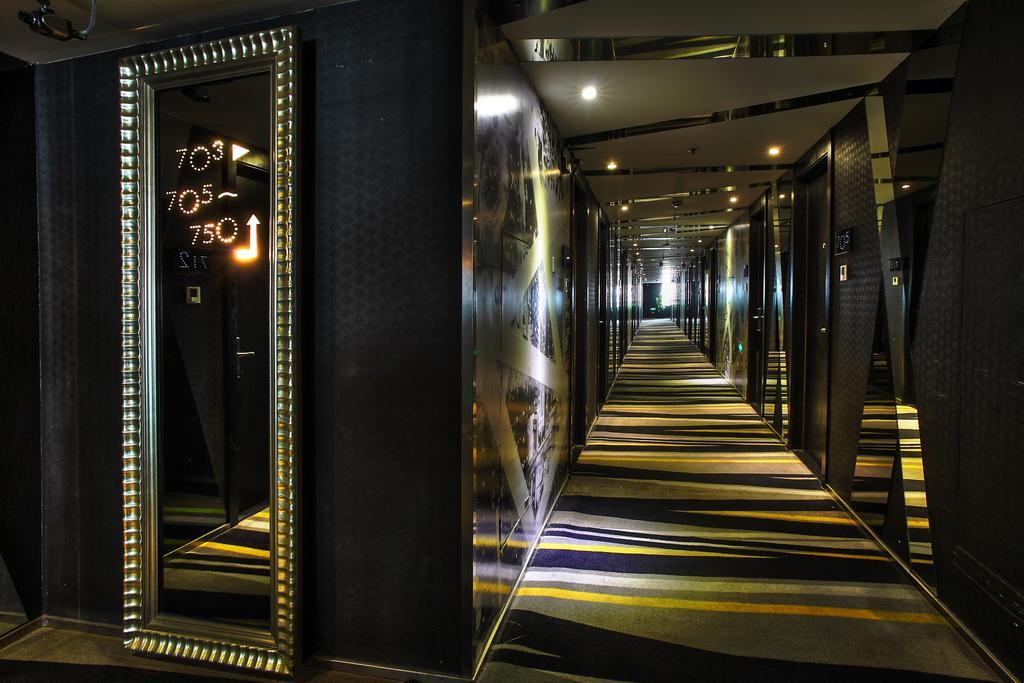 Fx Hotel Xujiahui - Shanghai Stadium Branch Exterior photo